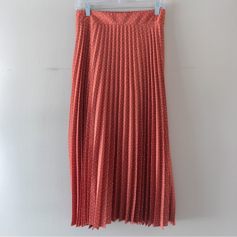 Pleated Polka Dot Skirt in Red